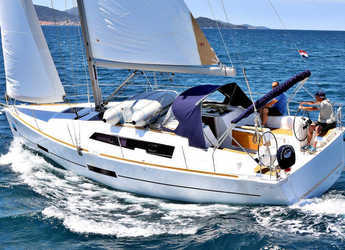Rent a sailboat in Marina Sukosan (D-Marin Dalmacija) - DUFOUR 382 BT