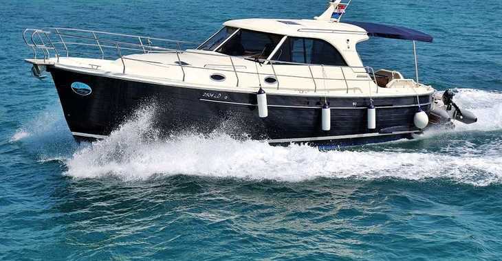 Rent a motorboat in Marina Sukosan (D-Marin Dalmacija) - ADRIANA 44 BT (12)