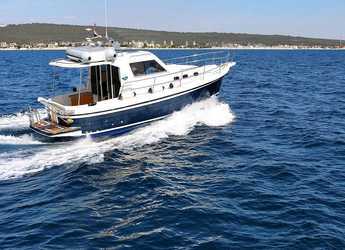 Chartern Sie motorboot in Marina Sukosan (D-Marin Dalmacija) - ADRIA 1002V BT (11)