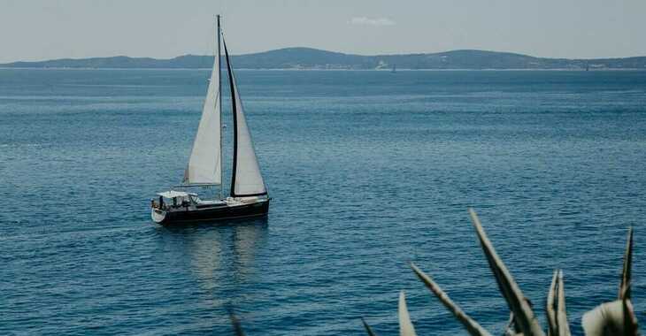 Rent a sailboat in Split (ACI Marina) - Beneteau Oceanis 48
