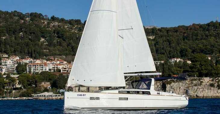 Rent a sailboat in Split (ACI Marina) - Beneteau Oceanis 38