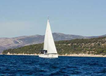 Rent a sailboat in Split (ACI Marina) - Beneteau Oceanis 38