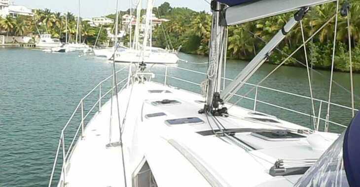 Rent a sailboat in Marina Le Marin - Oceanis 54 