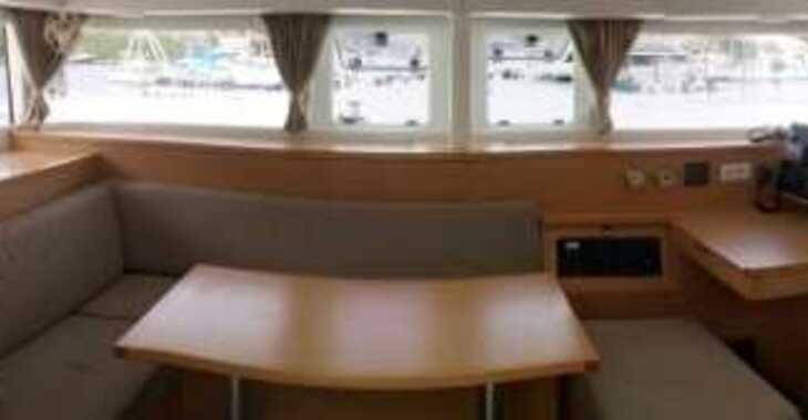 Rent a catamaran in Marina Bas du Fort - Lagoon 400 S2 