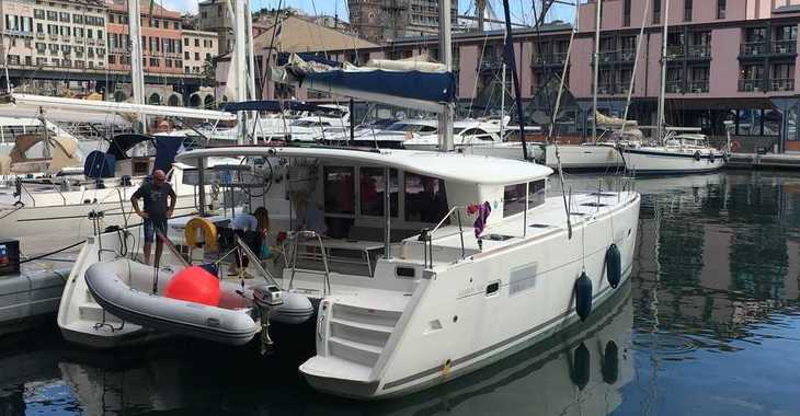 Rent a catamaran in Club Náutico Ibiza - Lagoon 400 