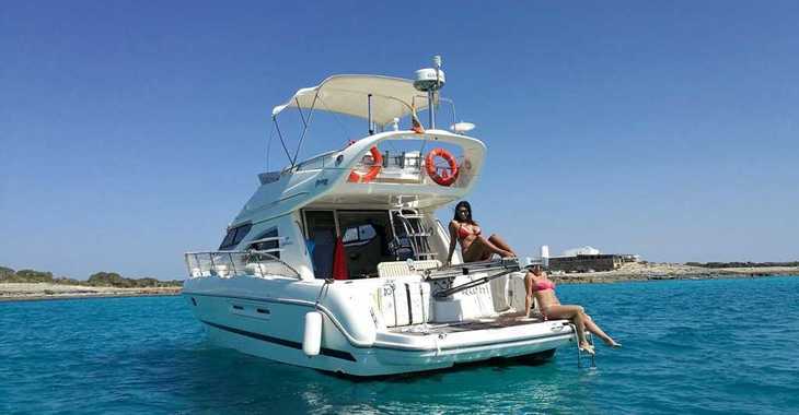 Rent a yacht in Port of Santa Eulària  - Sunseeker 40