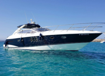 Chartern Sie yacht in Marina Ibiza - Absolute 45