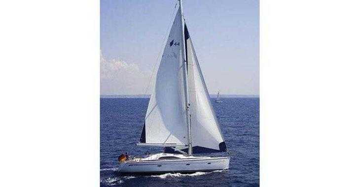 Rent a sailboat in Ece Marina - Bavaria 44 Vision