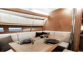 Rent a sailboat in Real Club Náutico de Palma - Dufour 410 Grand Large (3Cab)