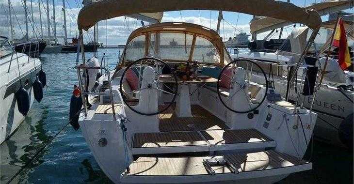 Rent a sailboat in Contra Muelle Mollet - Dufour 335 Grand Large (2Cab)