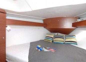 Rent a sailboat in Contra Muelle Mollet - Dufour 335 Grand Large (2Cab)