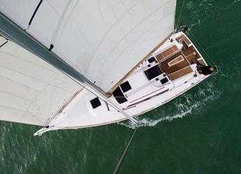 Rent a sailboat in Contra Muelle Mollet - Dufour 350 Grand Large (2Cab)