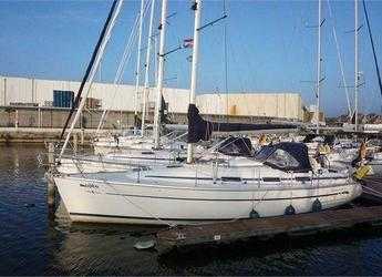 Rent a sailboat in Lemmer - Bavaria 36 Cruiser (3Cab)