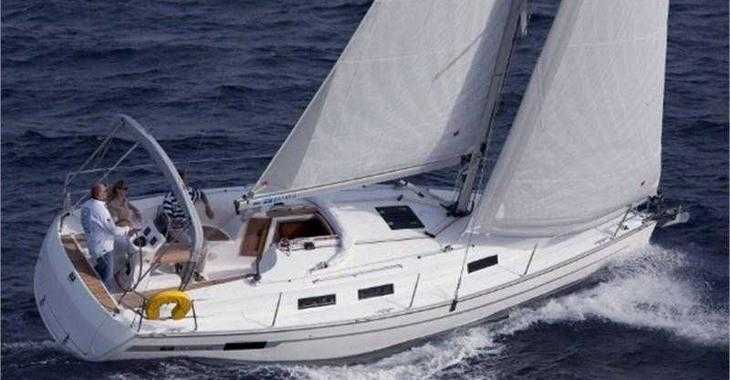 Rent a sailboat in Lemmer - Bavaria Cruiser 32