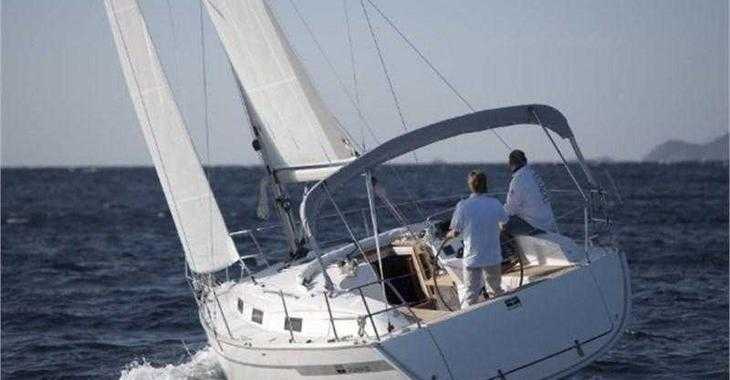 Rent a sailboat in Lemmer - Bavaria Cruiser 32