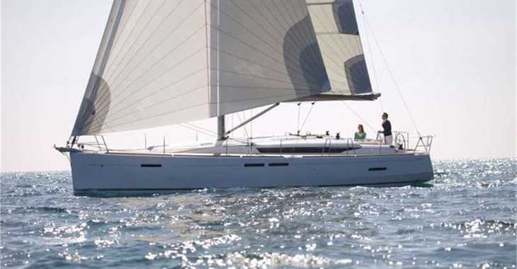 Rent a sailboat in Port of Agropoli - Sun Odyssey 449 (4Cab)