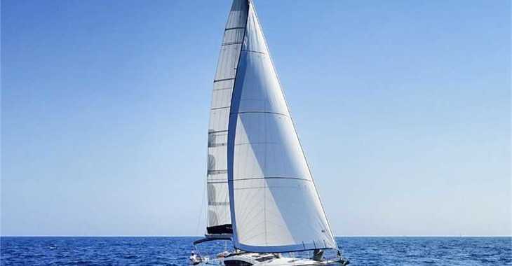 Chartern Sie segelboot in Ece Marina - Sun Odyssey 50 DS (3Cab)