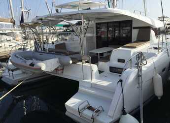Rent a catamaran in Alimos Marina - Lagoon 42