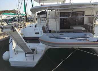 Rent a catamaran in Alimos Marina - Lagoon 42