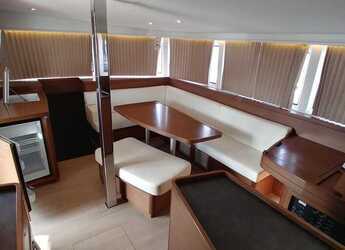 Alquilar catamarán en Volos - Lagoon 42