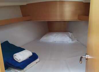 Chartern Sie segelboot in Volos - Sun Odyssey 319