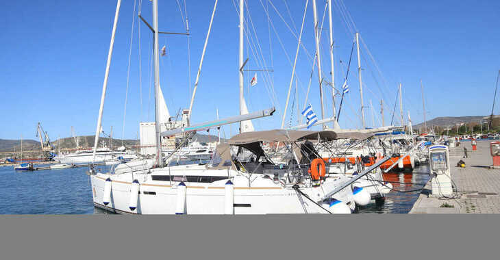 Rent a sailboat in Volos - Sun Odyssey 419