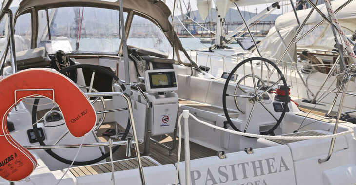 Rent a sailboat in Volos - Sun Odyssey 439