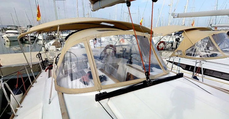 Rent a sailboat in Marina de Dénia - Jeanneau Sun Odyssey 43.9