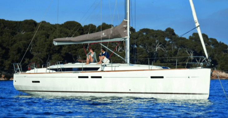 Rent a sailboat in Marina de Dénia - Jeanneau Sun Odyssey 51.9