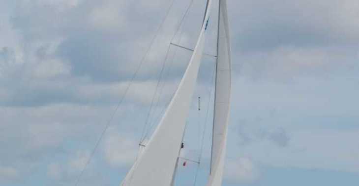 Rent a sailboat in Nanny Cay - Bavaria Cruiser 37