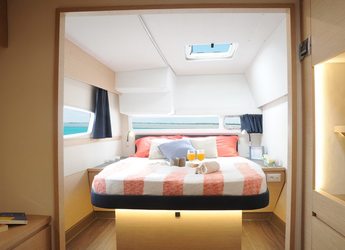 Rent a catamaran in Nanny Cay - Helia 44