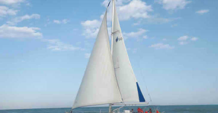 Rent a sailboat in Marina el Portet de Denia - Bavaria 50