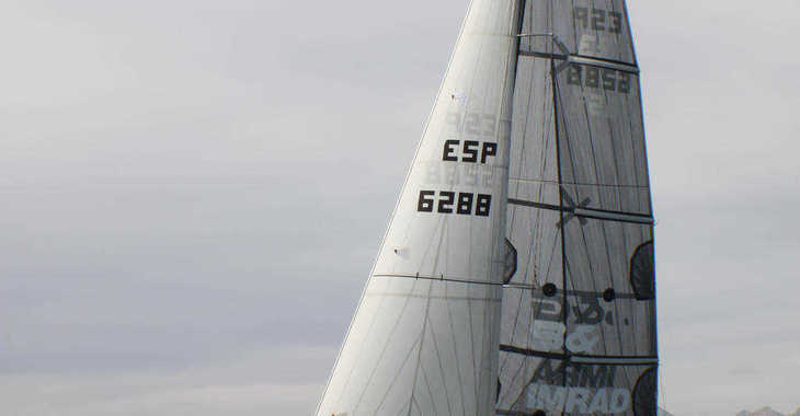 Rent a sailboat in Club Nautico de Altea  - Beneteau First 36.7