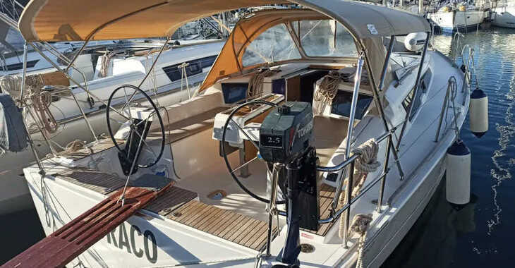 Rent a sailboat in Veruda Marina - Dufour 360 Grand Large