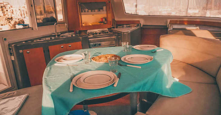 Alquilar catamarán en Marina di Nettuno - Lavezzi 40