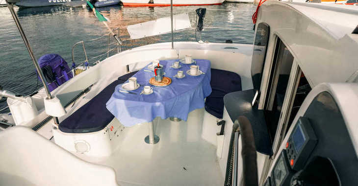 Chartern Sie katamaran in Marina di Nettuno - Lavezzi 40