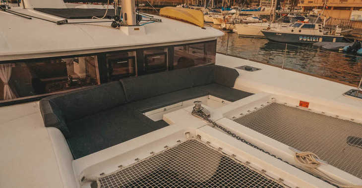 Rent a catamaran in Marina di Nettuno - Lagoon 450