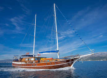 Chartern Sie schoner in Stobreč Port - Gulet