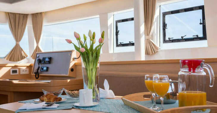 Chartern Sie katamaran in SCT Marina Trogir - Lagoon 450 F Luxury