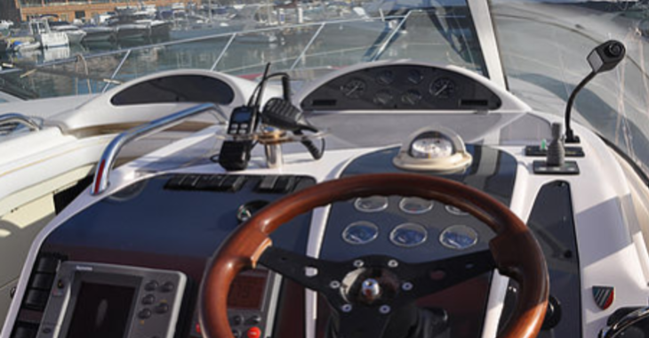 Rent a yacht in Port Adriano - Fairline Targa 43