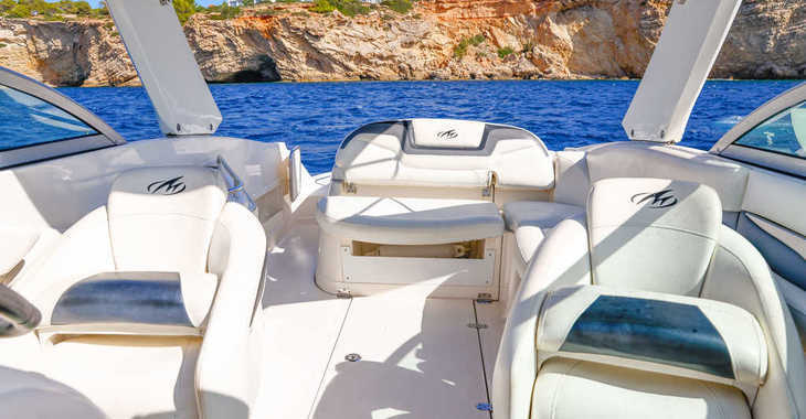 Chartern Sie motorboot in Marina Ibiza - Monterey 278 SS 