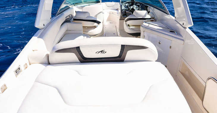 Rent a motorboat in Marina Ibiza - Monterey 278 SS 
