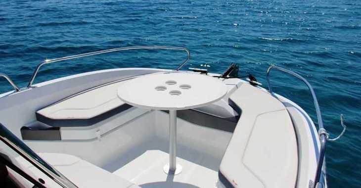 Rent a motorboat in Marina Palamos - Beneteau Flyer 6.6 Spacedeck