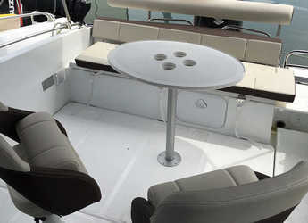 Rent a motorboat in Club Nàutic Estartit - Beneteau Flyer 6.6 Sundeck