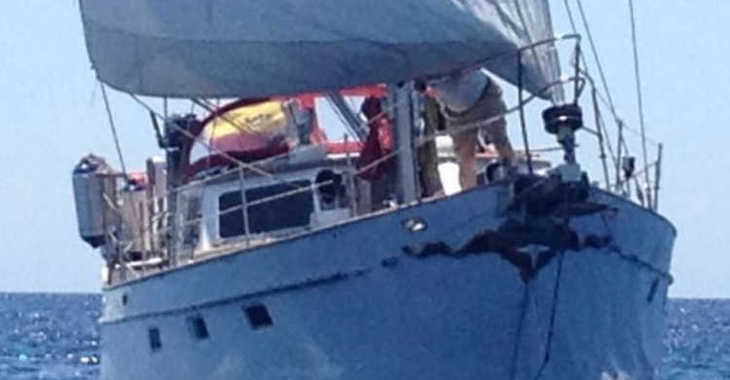 Rent a sailboat in Port of Pollensa - Belliure 50