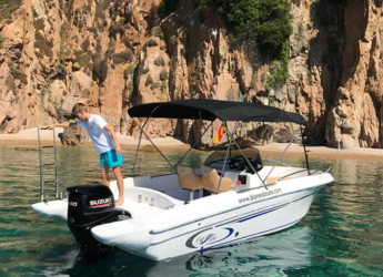 Chartern Sie motorboot in Puerto de blanes - AV 696