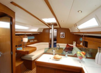 Rent a sailboat in Marina Palamos - Jeanneau Sun Odyssey 40