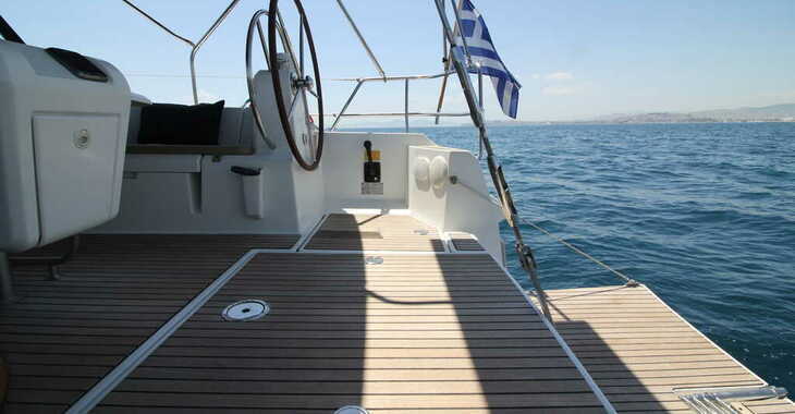 Rent a sailboat in Alimos Marina - Sun Odyssey 509