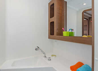 Louer catamaran à Lavrion Marina - Lagoon 42 A/C & GEN