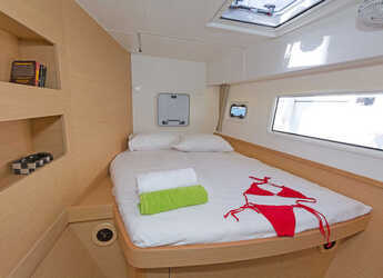 Rent a catamaran in Lavrion Marina - Lagoon 42 A/C & GEN & WM